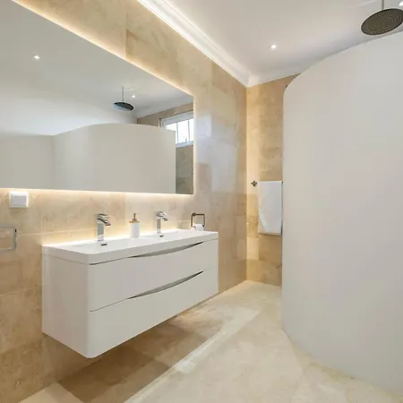 Ocean Skyline Feriehus *