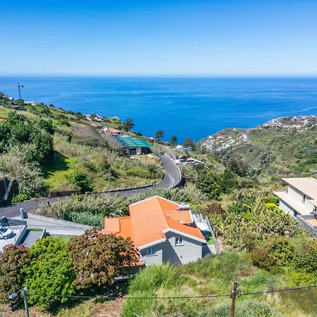 Ocean Skyline Arco da Calheta (Madeira)