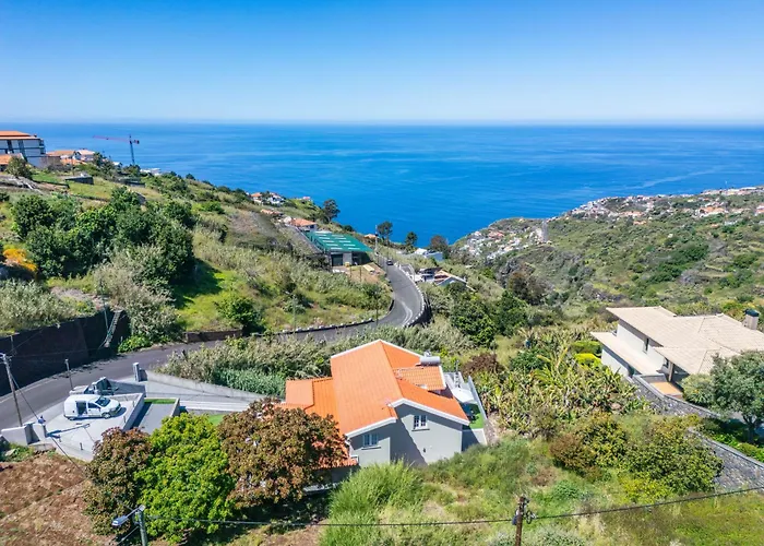 Ocean Skyline Arco da Calheta (Madeira)