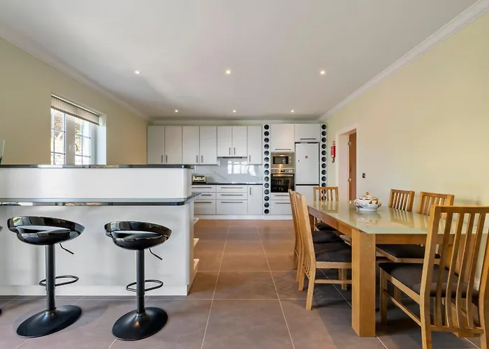 Ocean Skyline Tatil Evi *