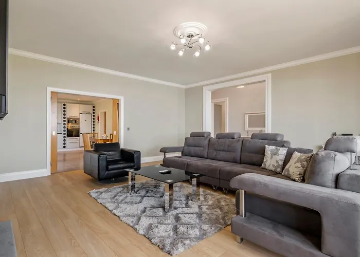 Ocean Skyline Arco da Calheta (Madeira)