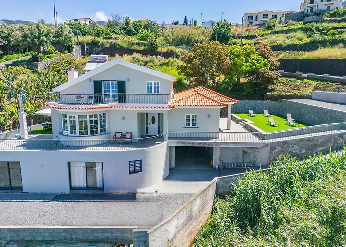 Tatil Evi Ocean Skyline Arco da Calheta (Madeira)